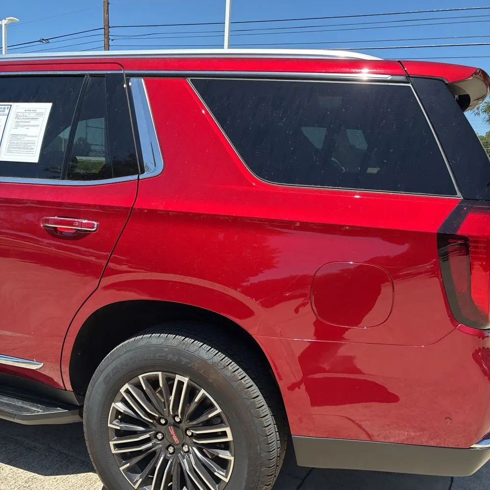 2025 GMC Yukon Elevation