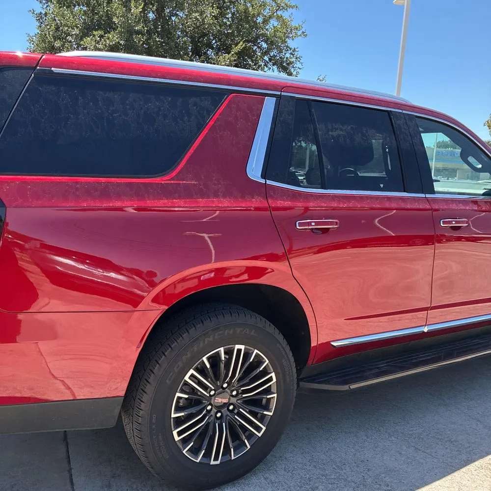 2025 GMC Yukon Elevation