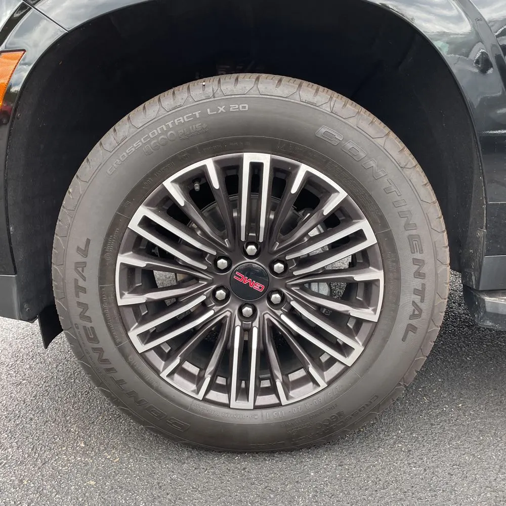 2025 GMC Yukon Elevation