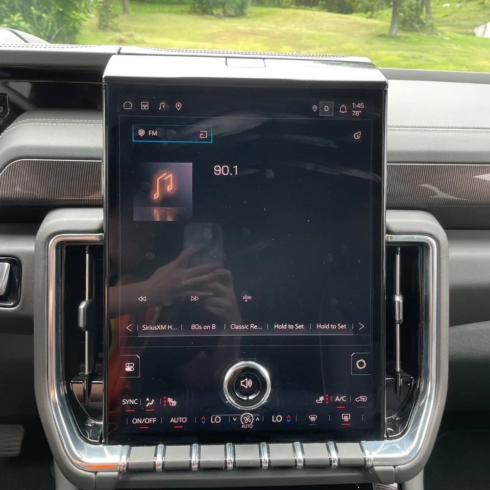 2025 GMC Yukon Elevation