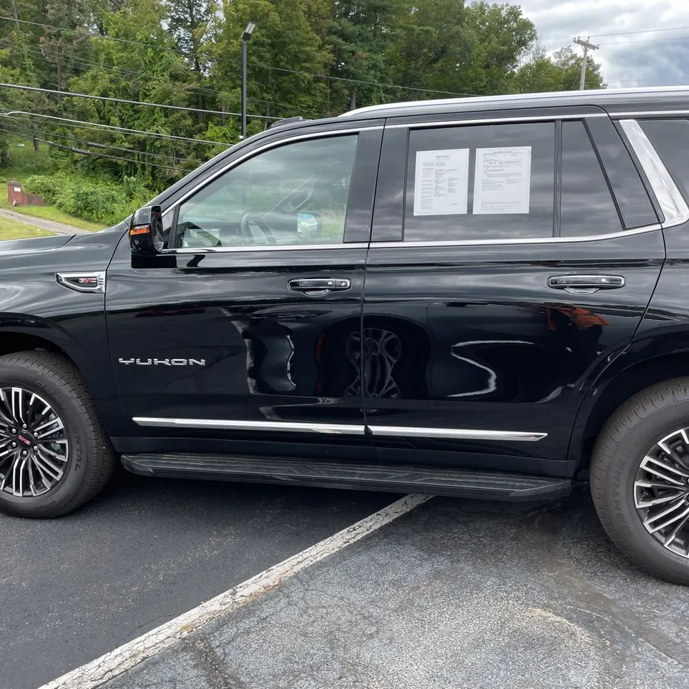 2025 GMC Yukon Elevation