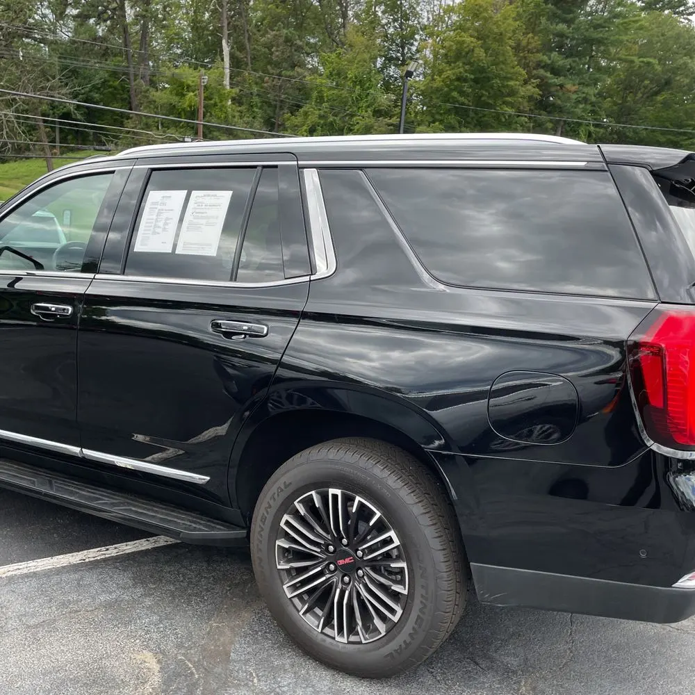 2025 GMC Yukon Elevation