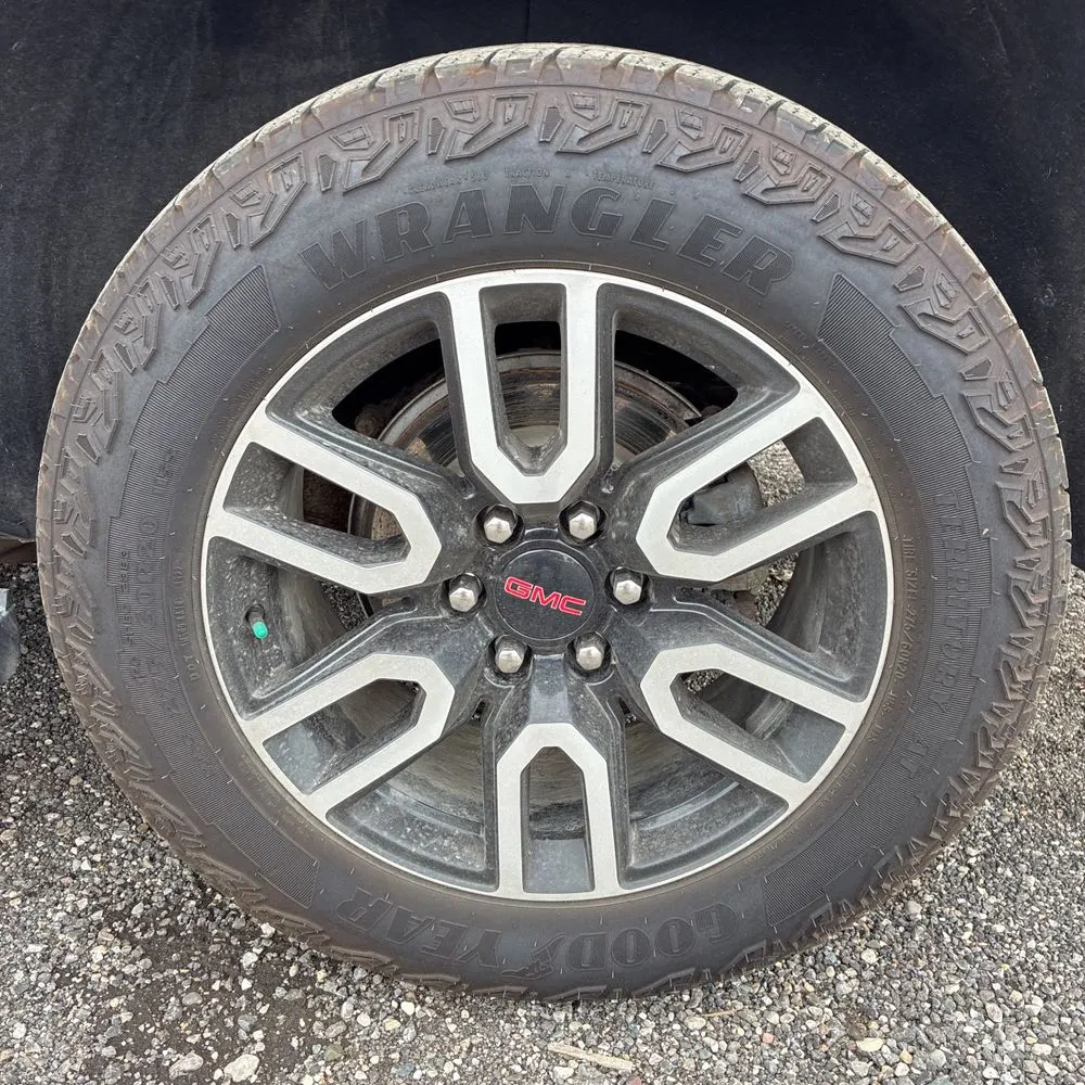 2023 GMC Yukon AT4