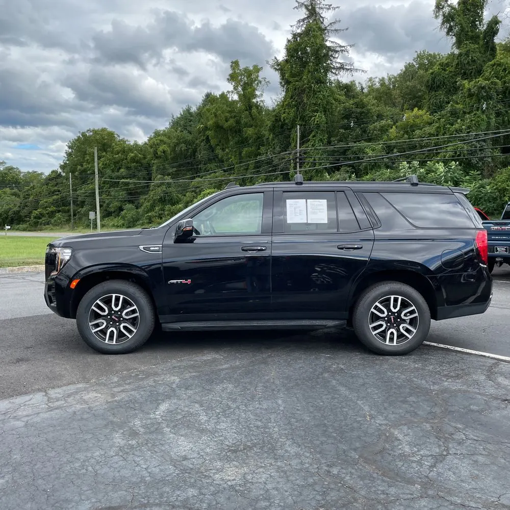 2023 GMC Yukon AT4