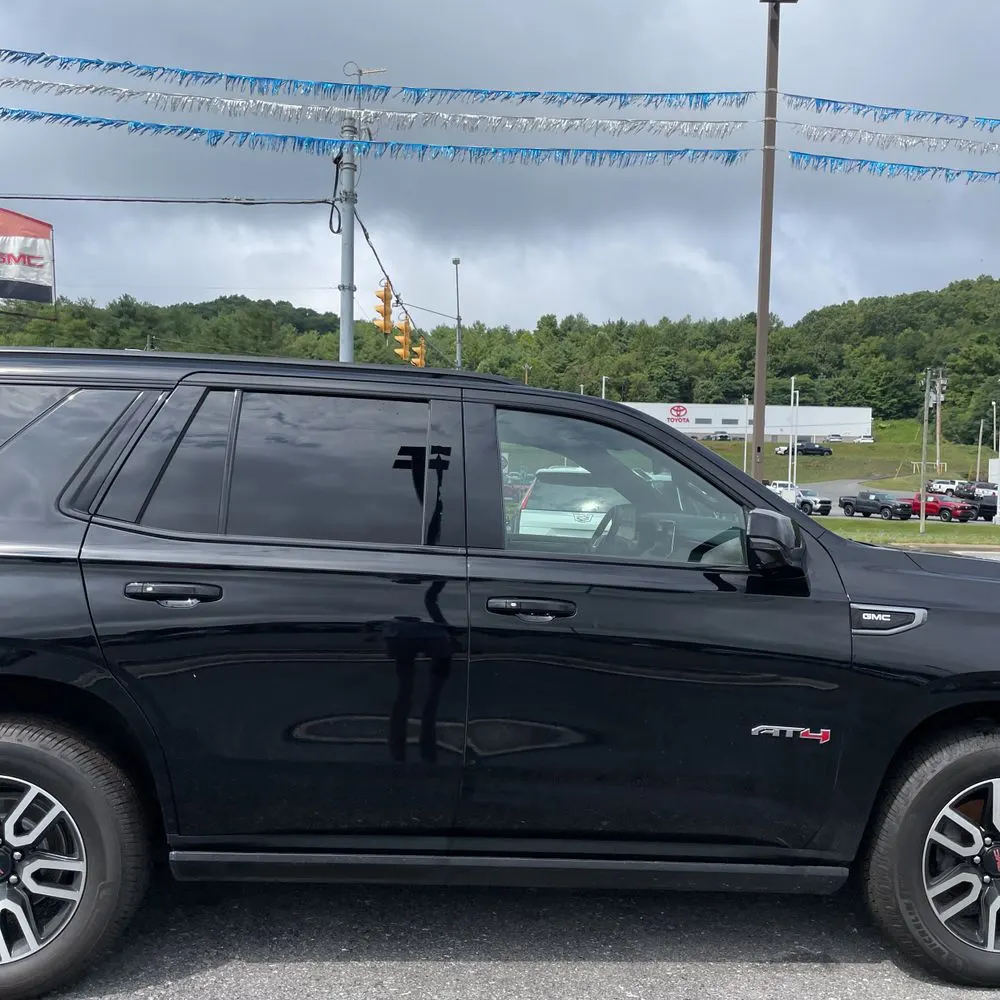 2023 GMC Yukon AT4