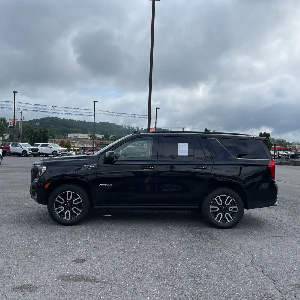 2023 GMC Yukon AT4
