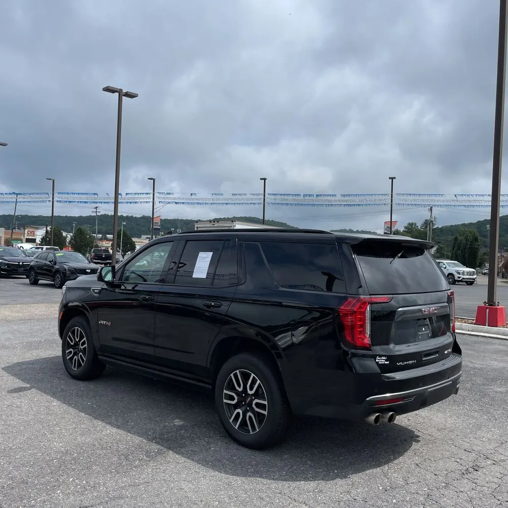 2023 GMC Yukon AT4