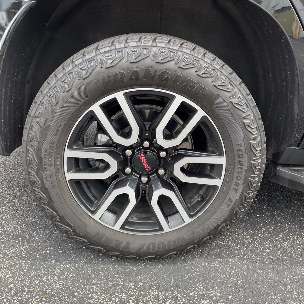 2024 GMC Yukon AT4