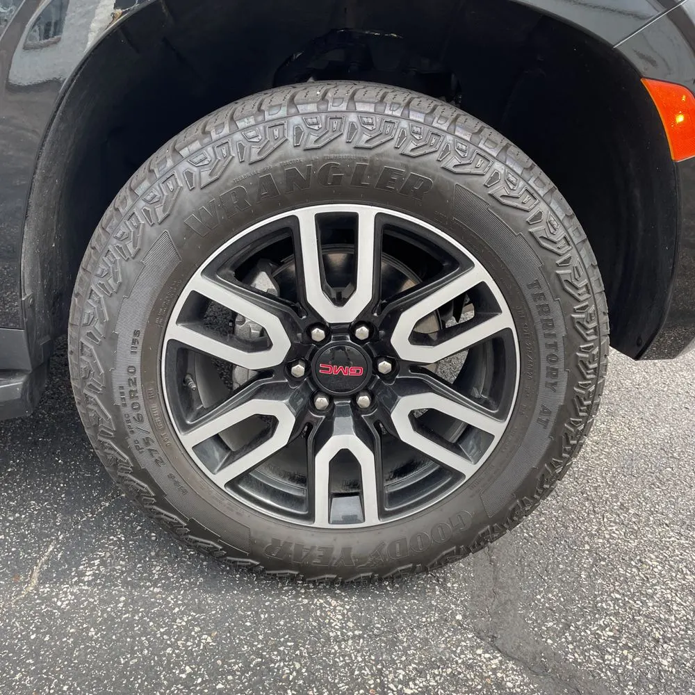 2024 GMC Yukon AT4