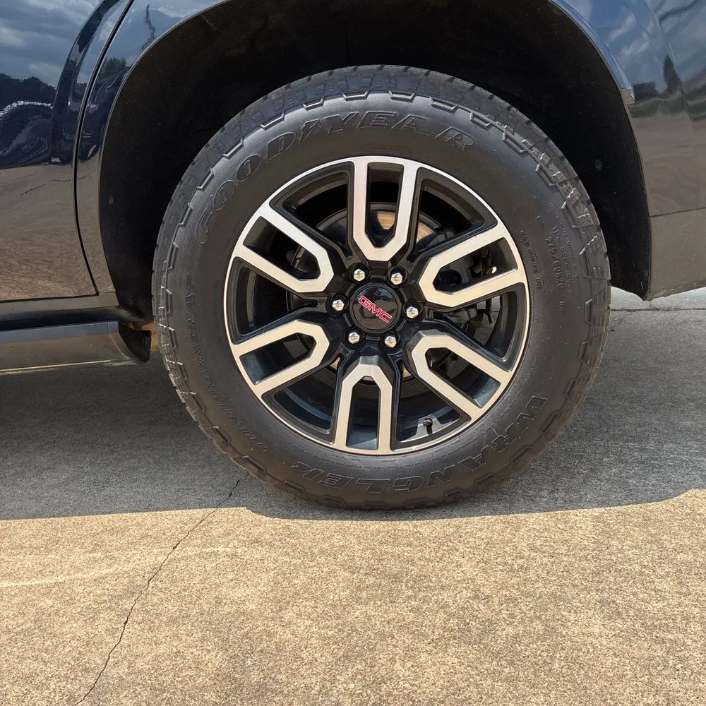 2022 GMC Yukon AT4