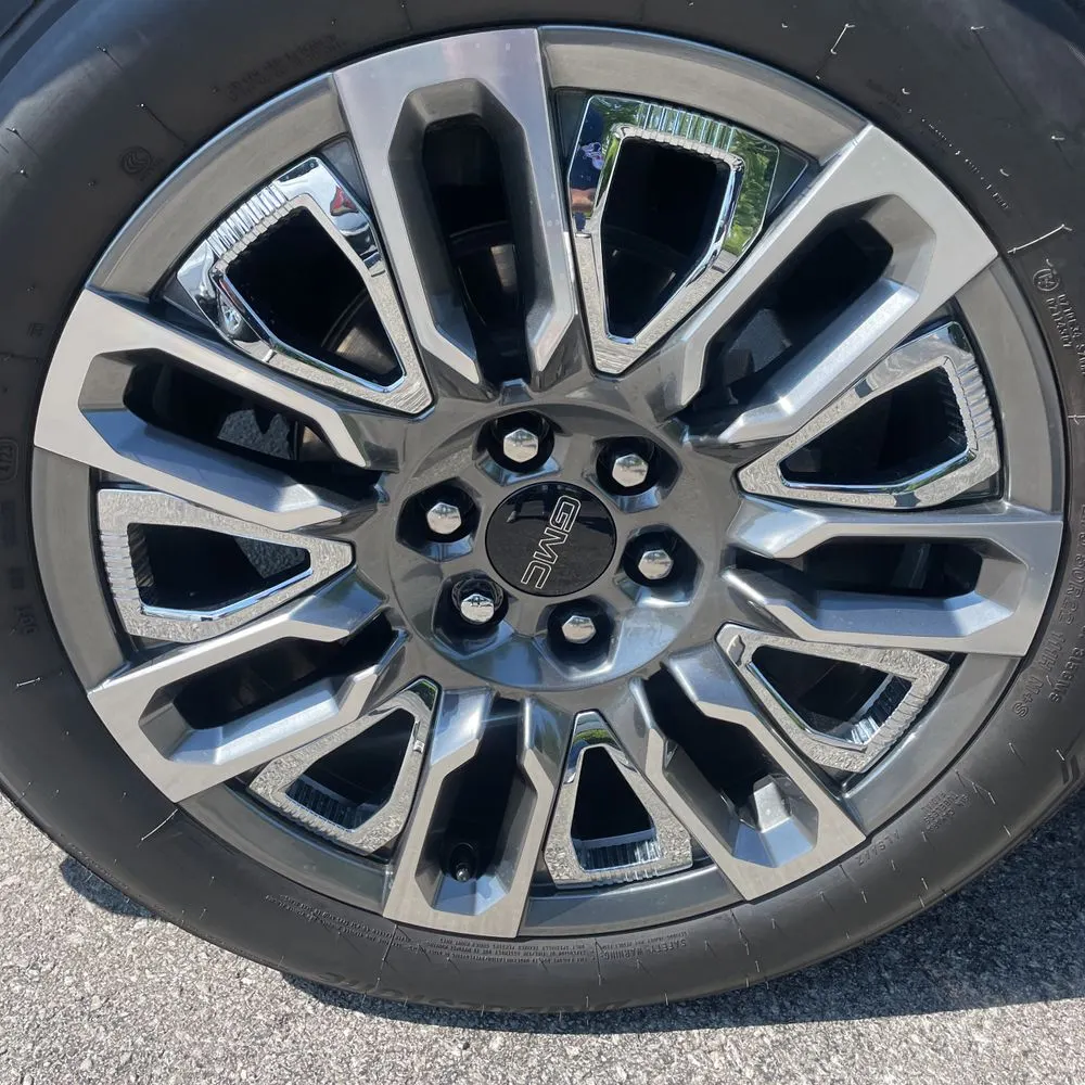 2024 GMC Yukon Denali Ultimate
