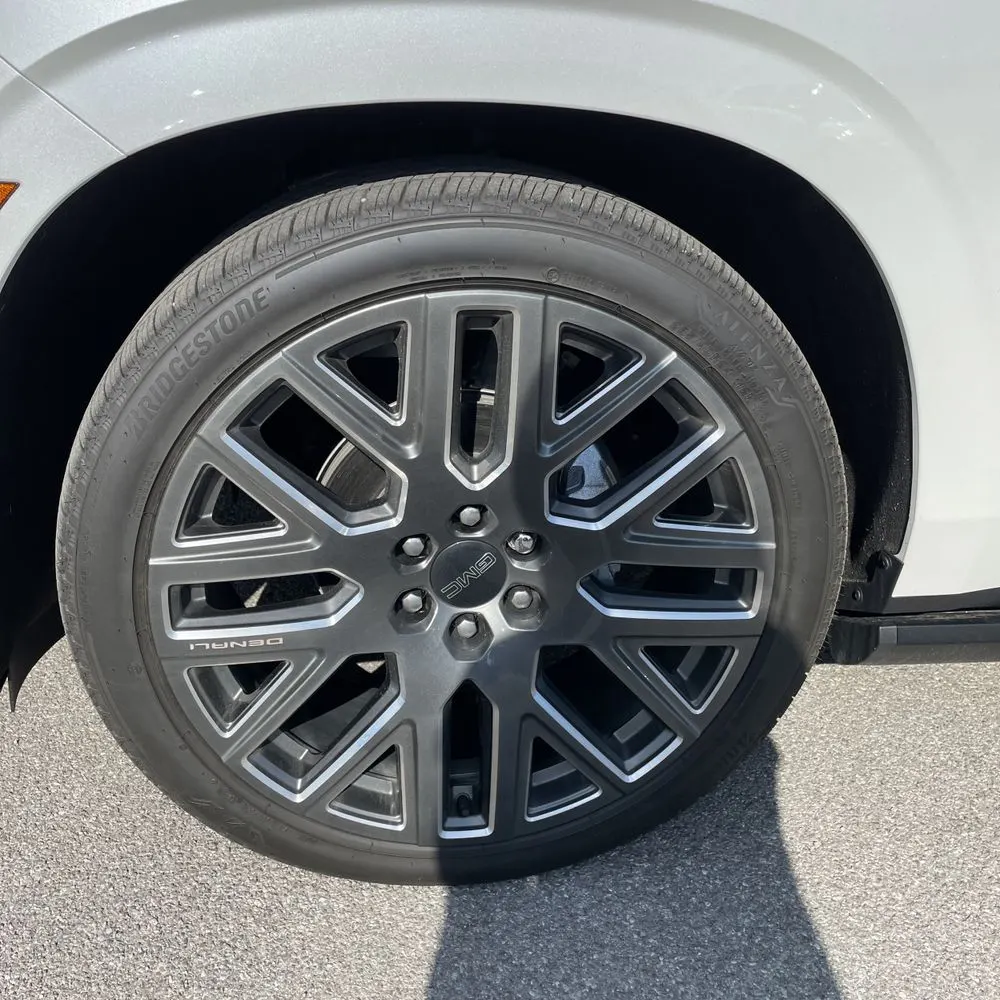 2025 GMC Yukon Denali Ultimate