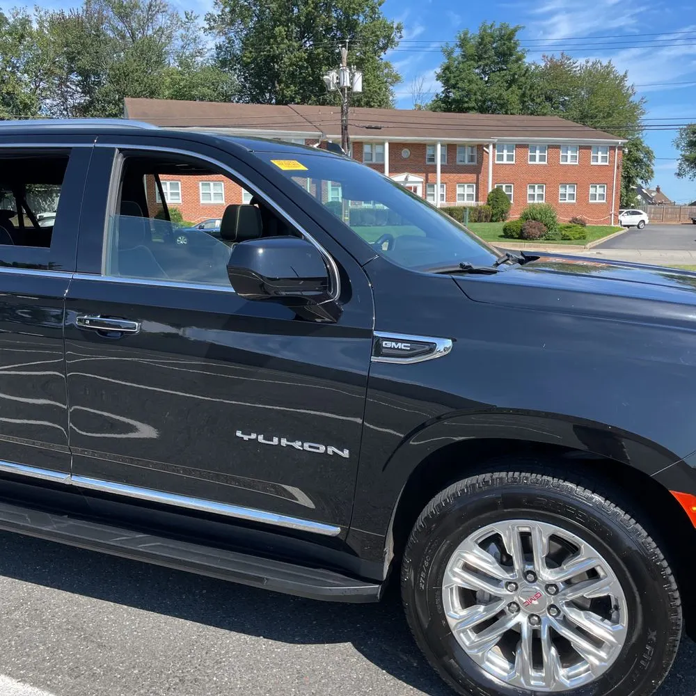 2023 GMC Yukon XL SLT