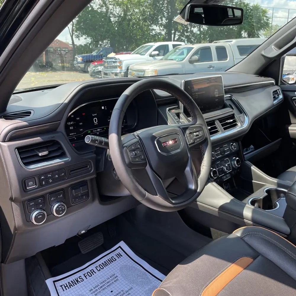 2022 GMC Yukon XL AT4