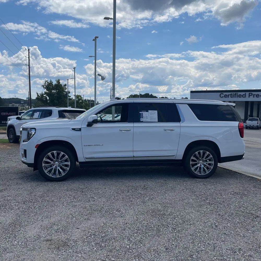 2023 GMC Yukon XL Denali