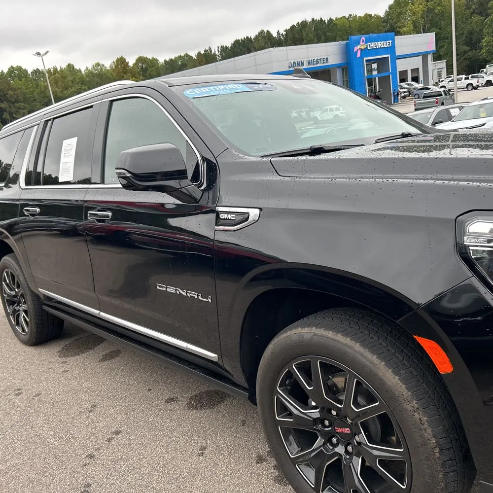 2024 GMC Yukon XL Denali
