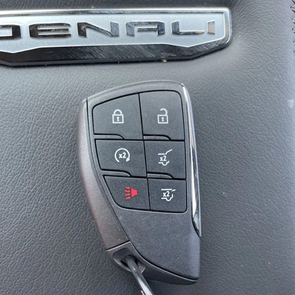 2025 GMC Yukon XL Denali