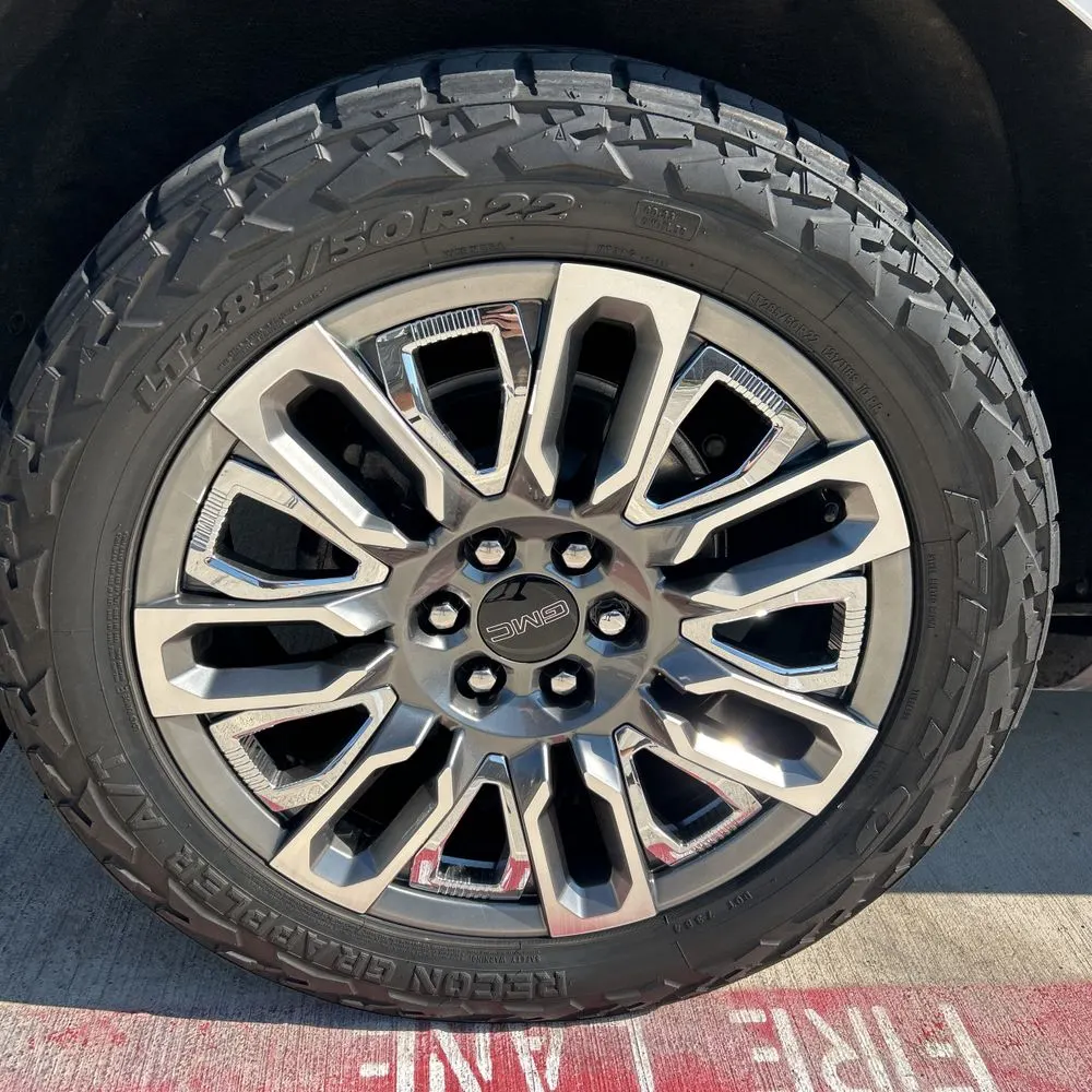 2023 GMC Yukon XL Denali Ultimate