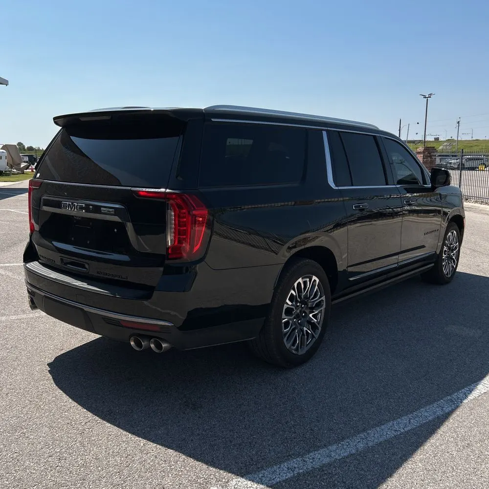 2023 GMC Yukon XL Denali Ultimate