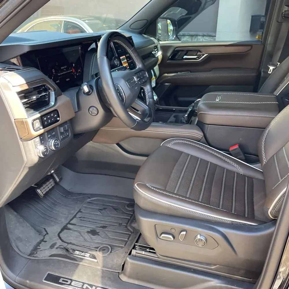 2025 GMC Yukon XL Denali Ultimate