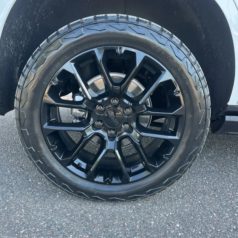2025 GMC Yukon AT4 Ultimate