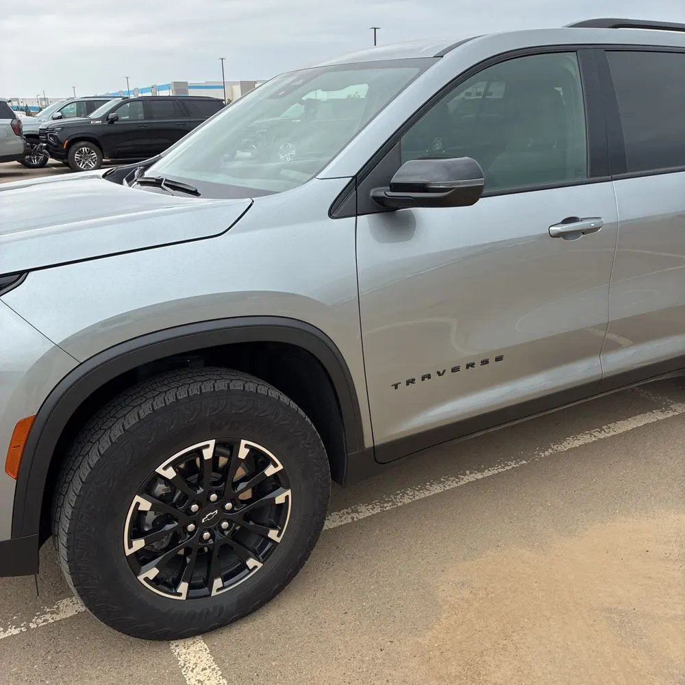 2025 Chevrolet Traverse Z71