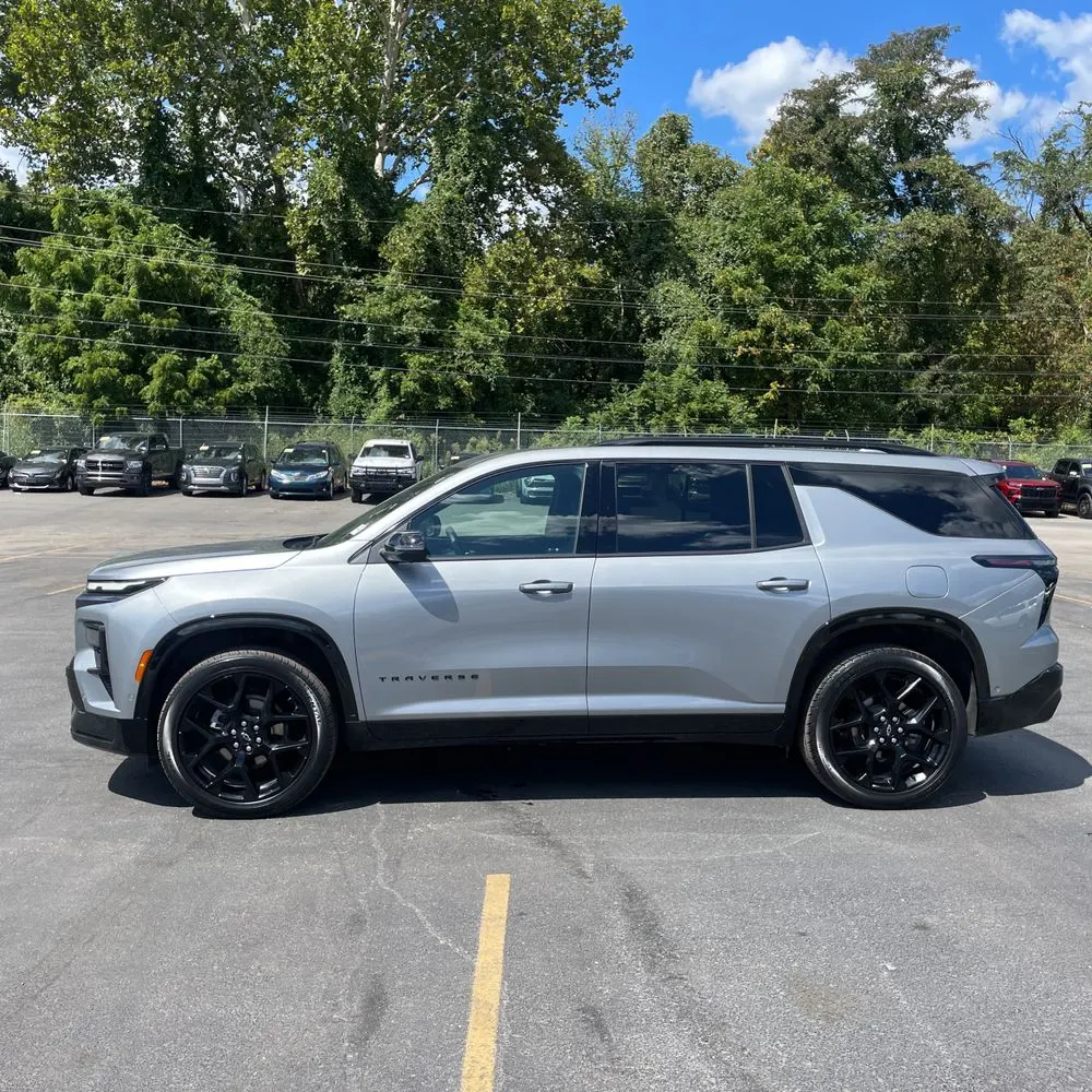 2024 Chevrolet Traverse RS