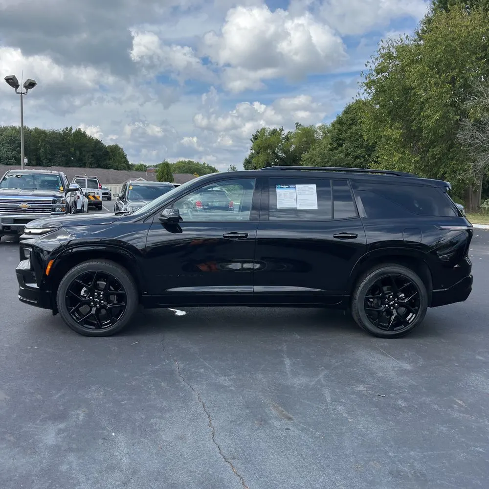 2024 Chevrolet Traverse RS