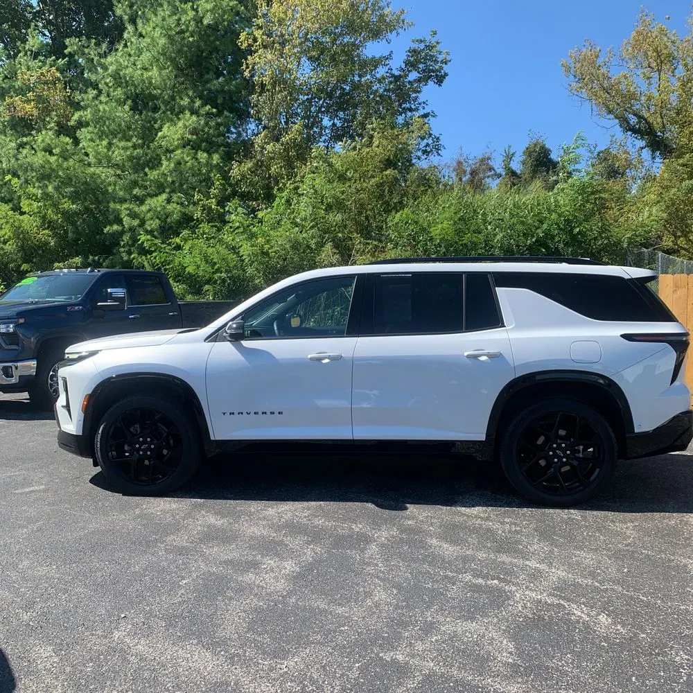2024 Chevrolet Traverse RS