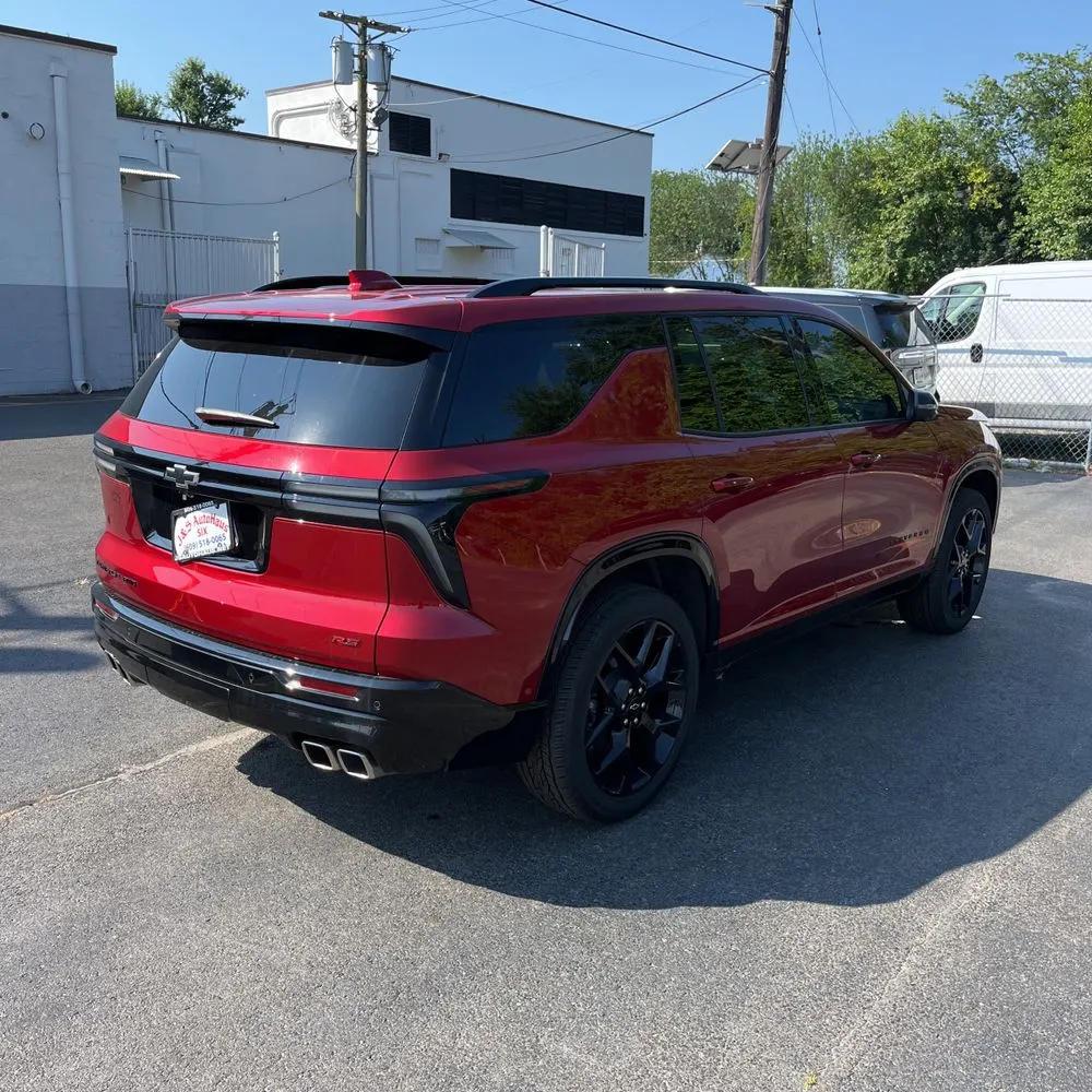 2024 Chevrolet Traverse RS