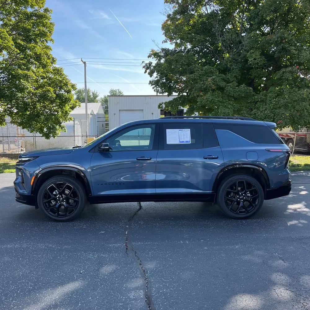 2024 Chevrolet Traverse RS
