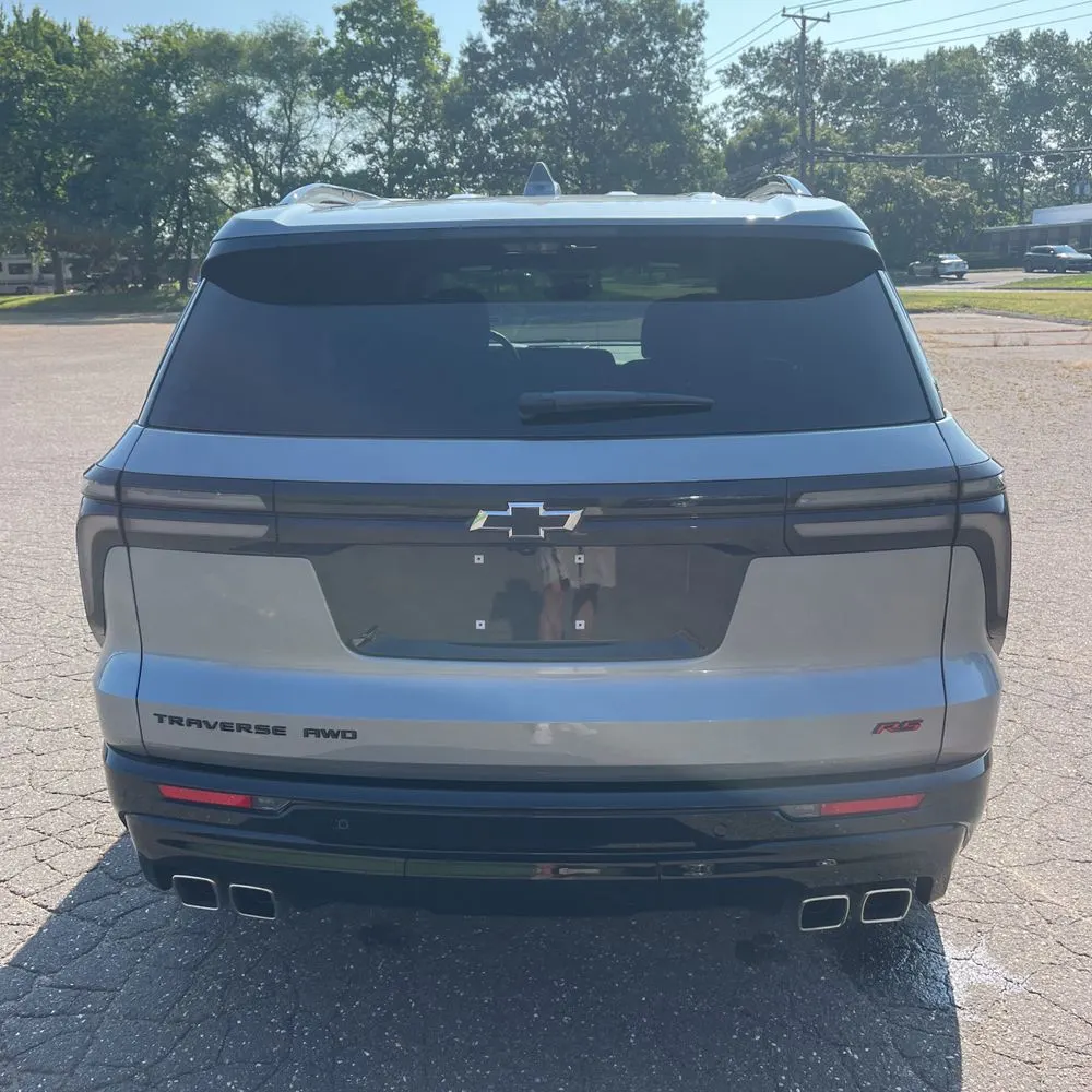 2025 Chevrolet Traverse RS