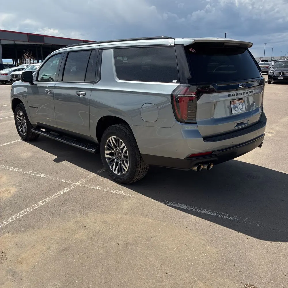 2025 Chevrolet Suburban Z71