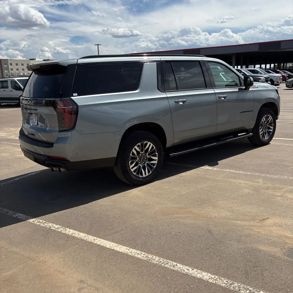 2025 Chevrolet Suburban Z71