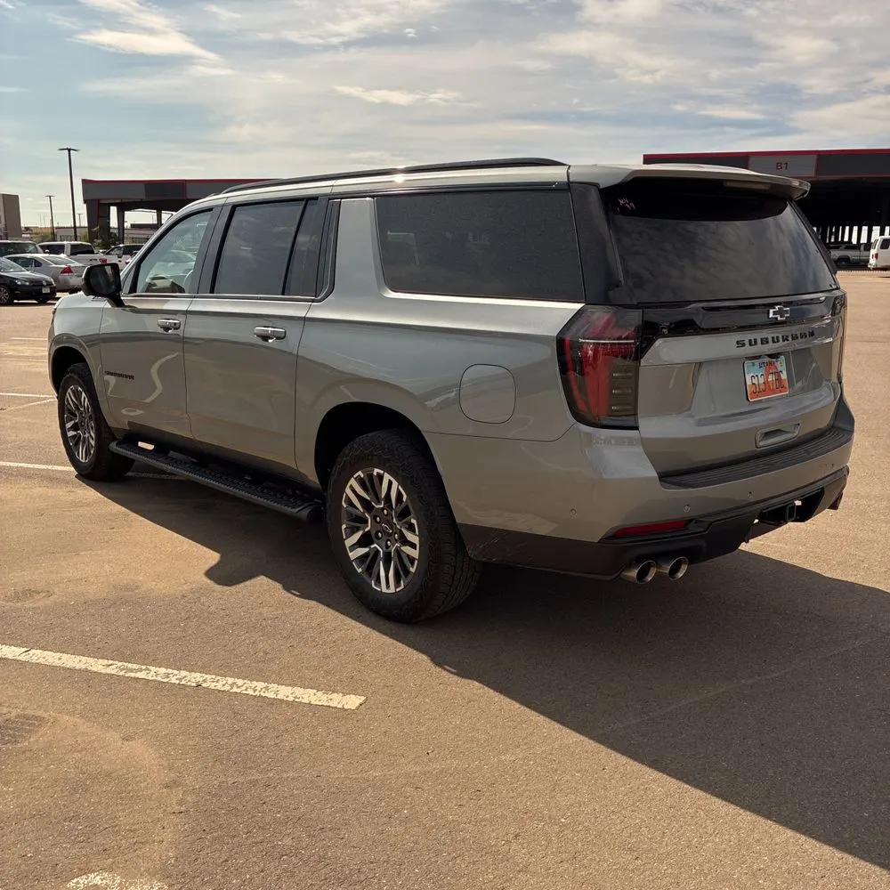 2025 Chevrolet Suburban Z71