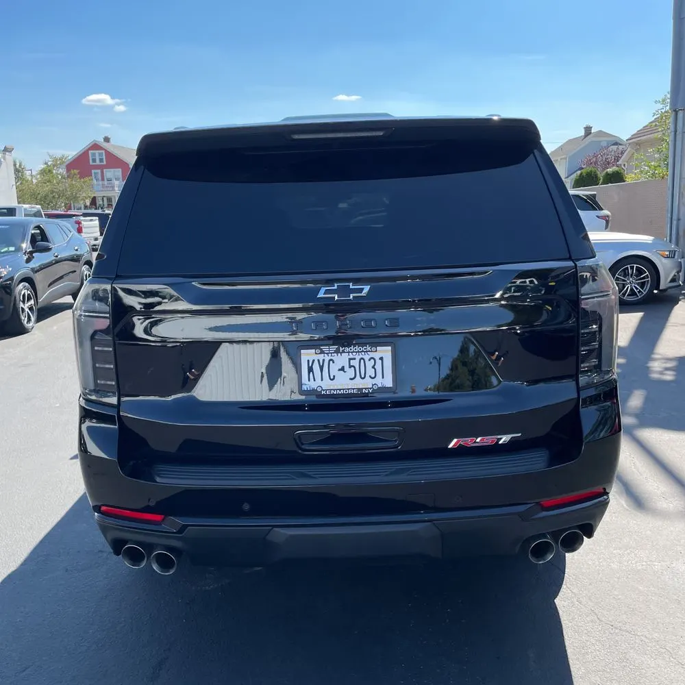 2025 Chevrolet Tahoe RST