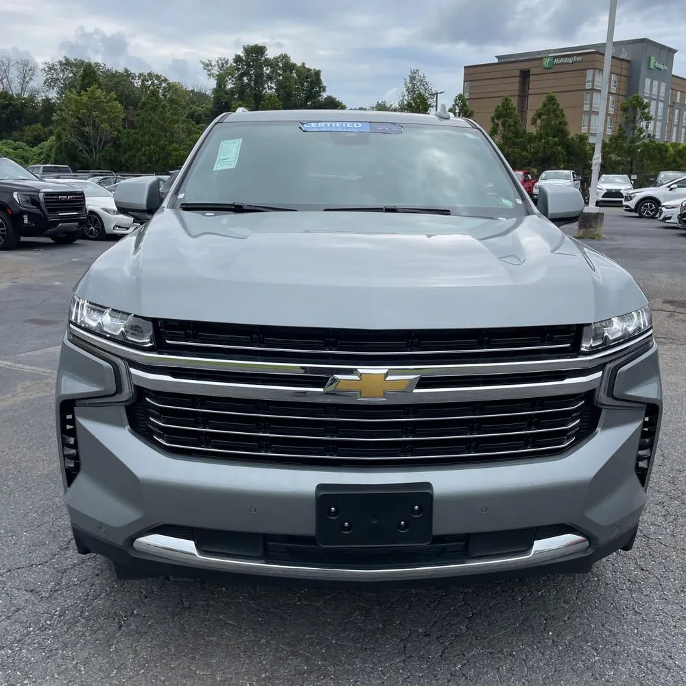 2024 Chevrolet Suburban LT