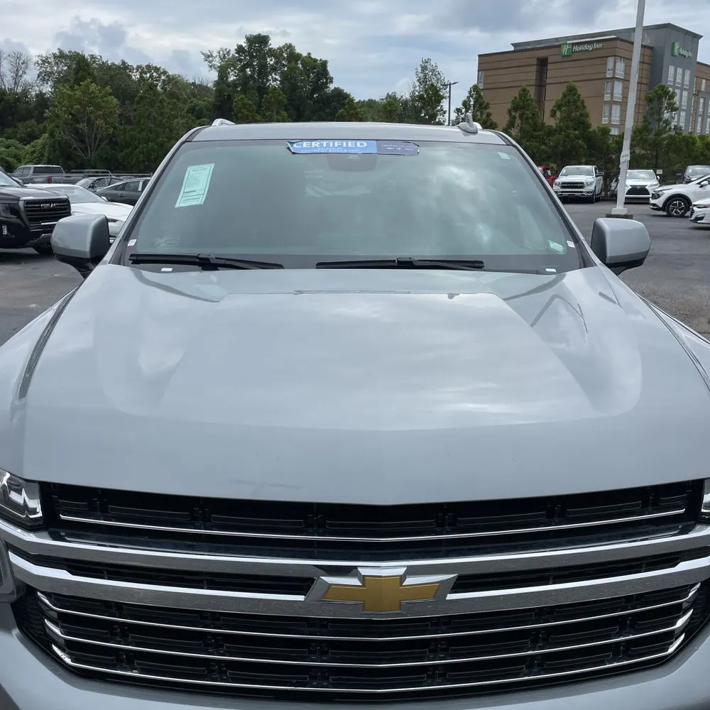 2024 Chevrolet Suburban LT