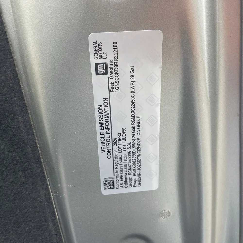 2024 Chevrolet Suburban LT