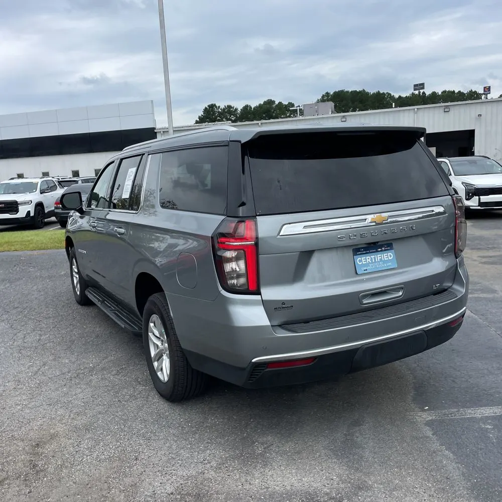 2024 Chevrolet Suburban LT