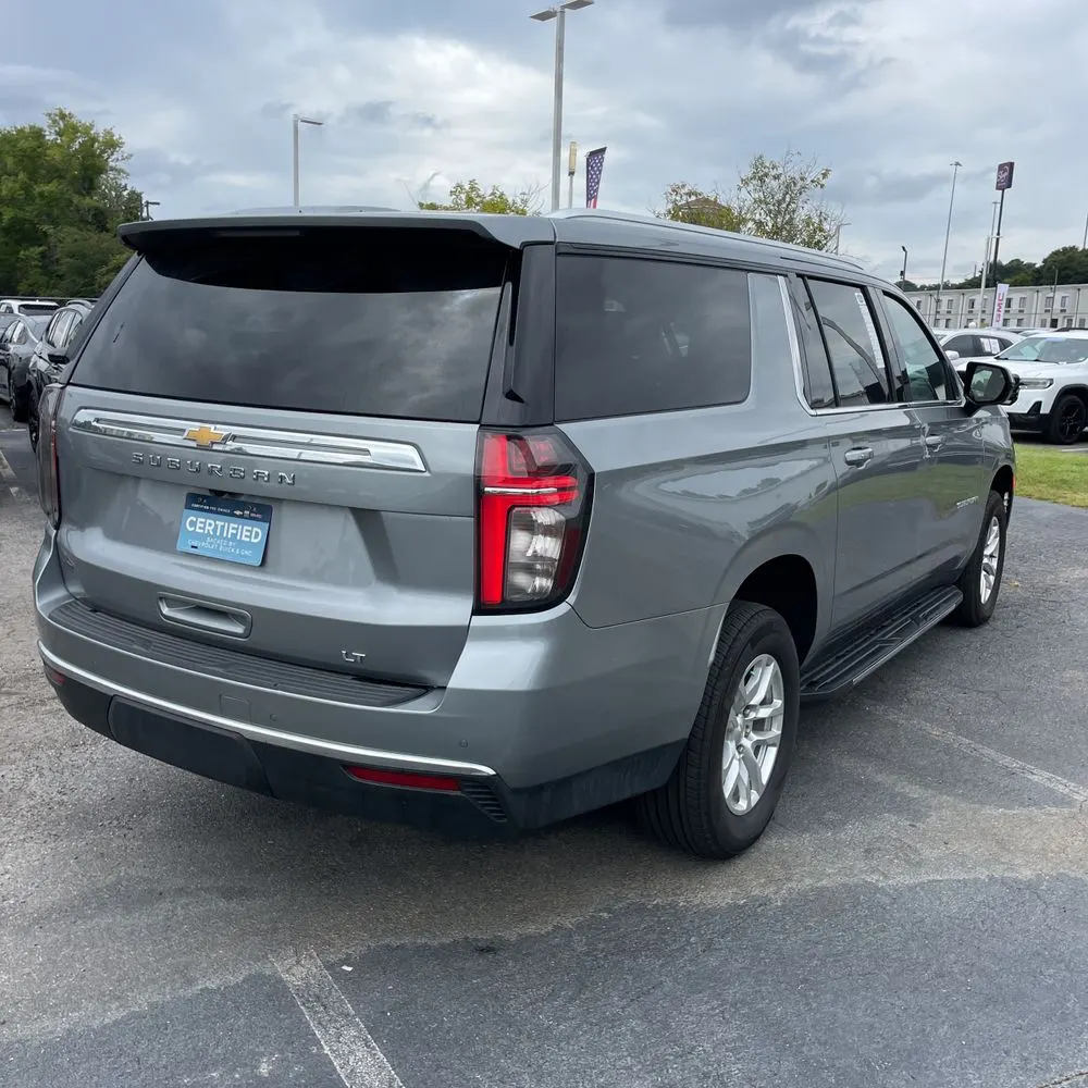 2024 Chevrolet Suburban LT
