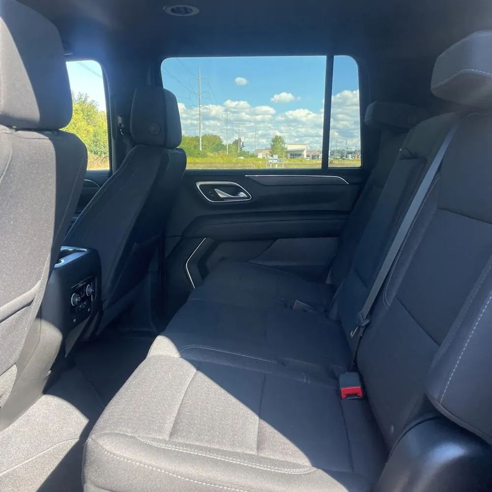 2023 Chevrolet Suburban LS