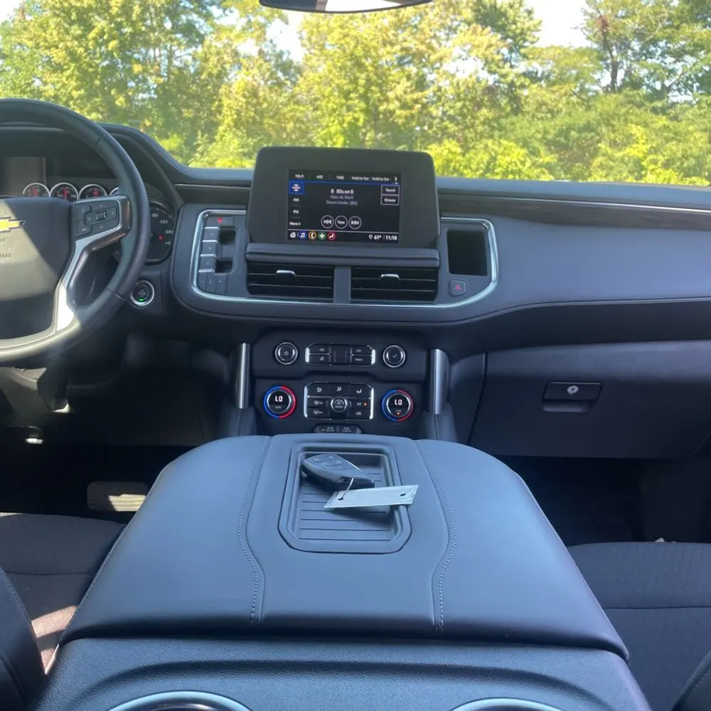2023 Chevrolet Suburban LS