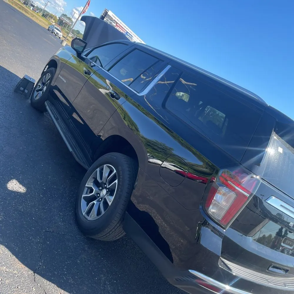 2023 Chevrolet Suburban LS