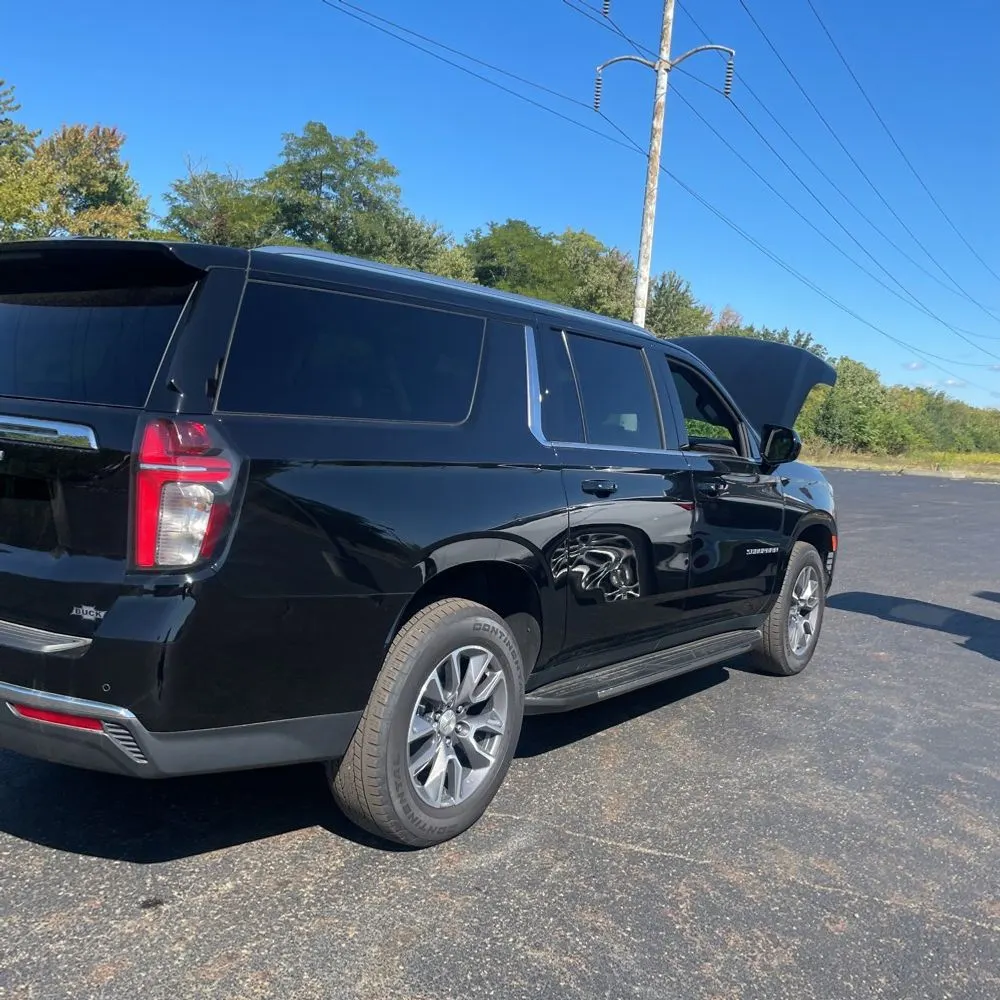 2023 Chevrolet Suburban LS