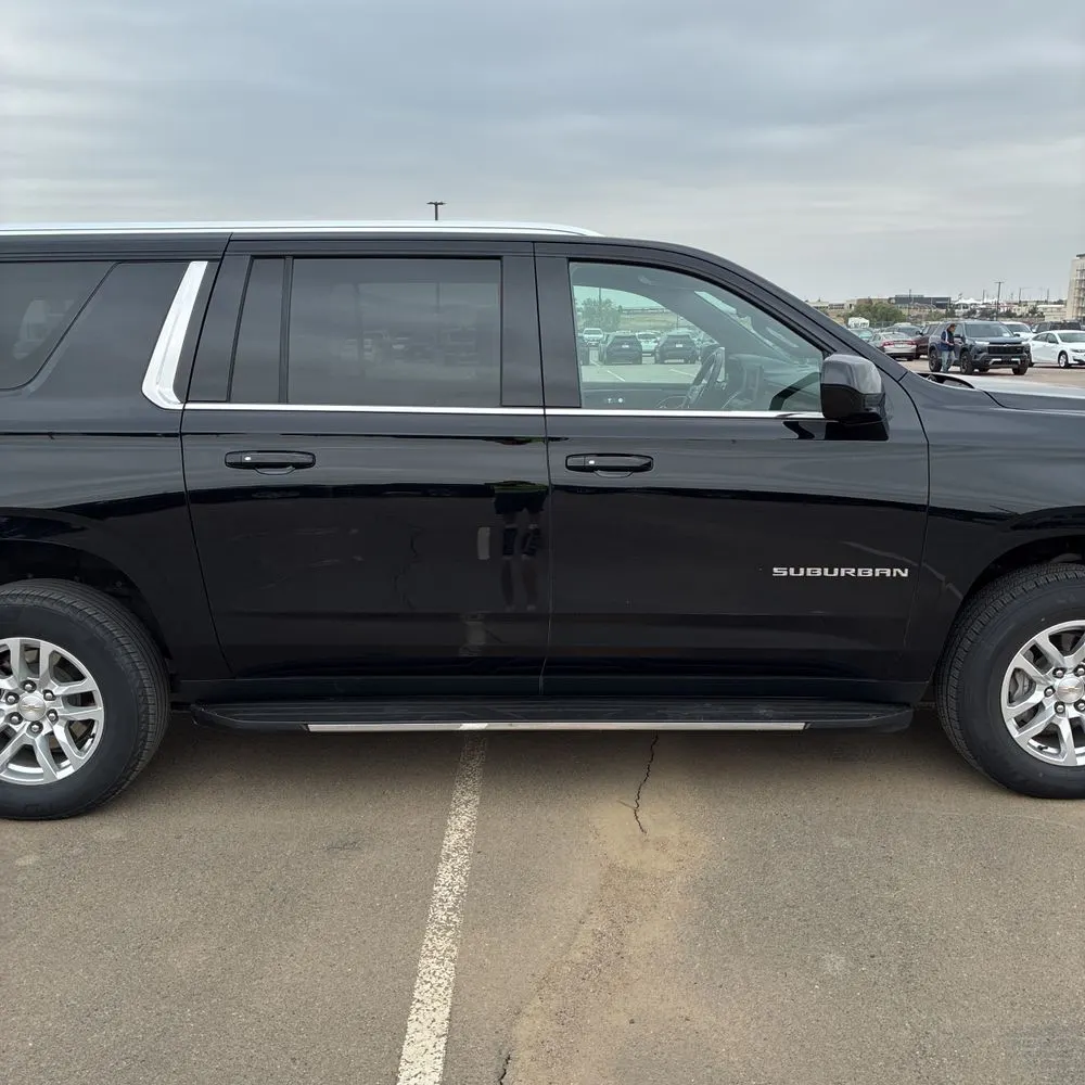 2024 Chevrolet Suburban LS