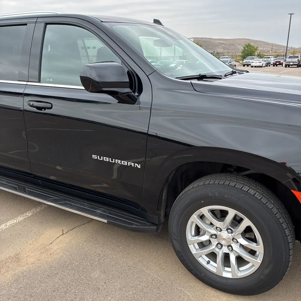 2024 Chevrolet Suburban LS