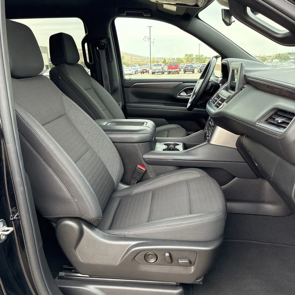 2024 Chevrolet Suburban LS