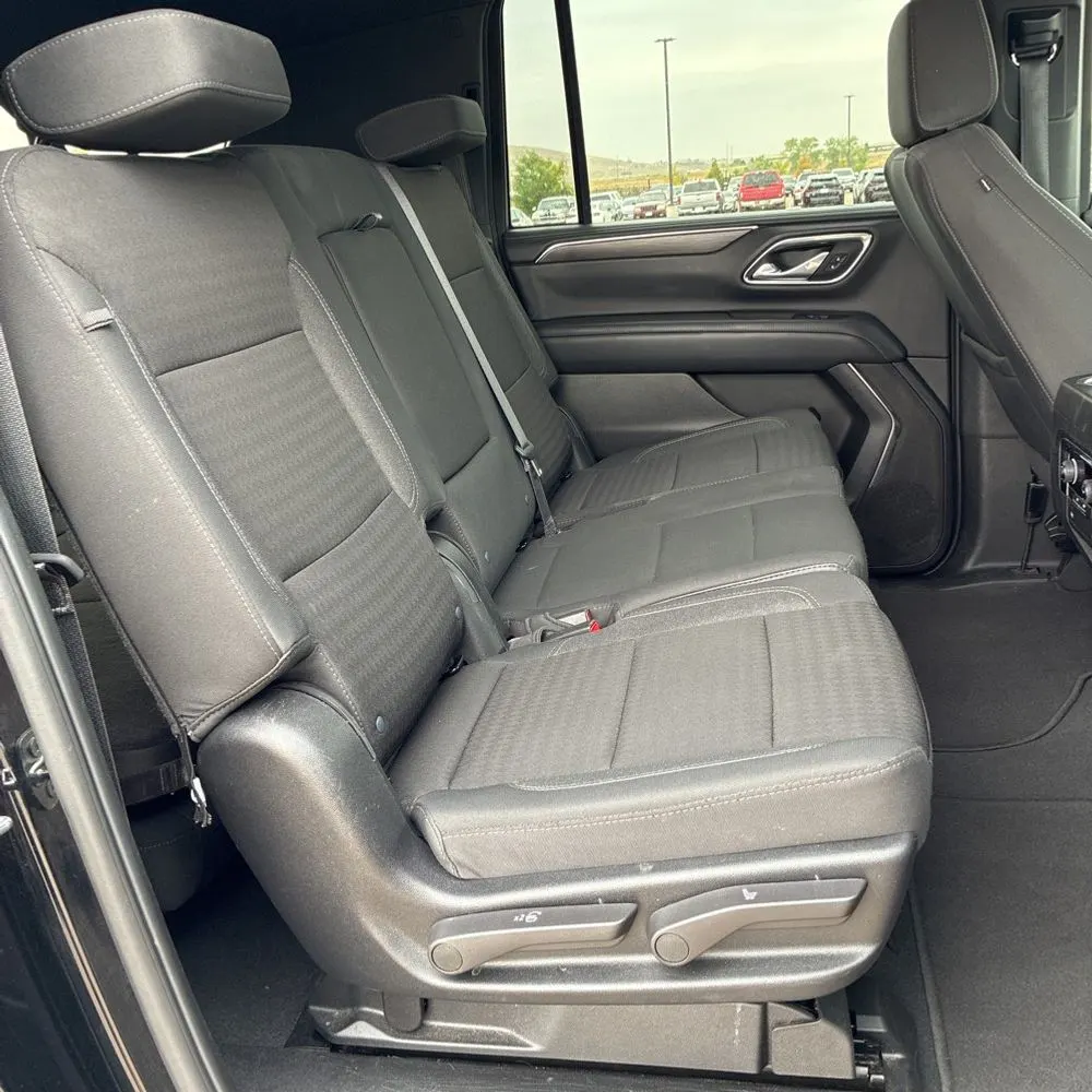 2024 Chevrolet Suburban LS