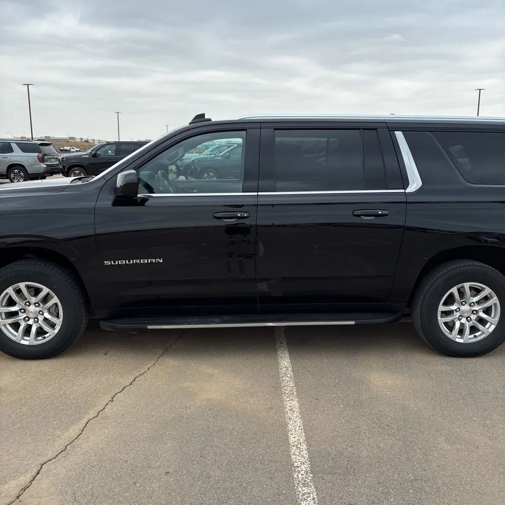 2024 Chevrolet Suburban LS